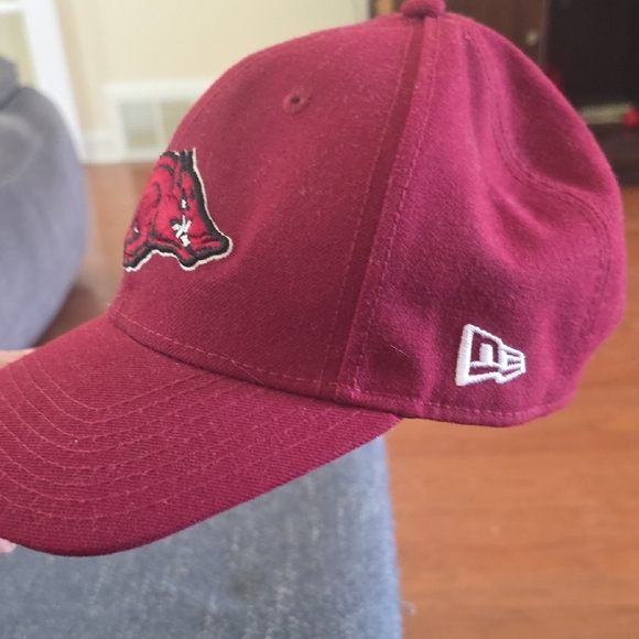 Arkansas Razorbacks Red Hat, Adjustable - Picture 5 of 6